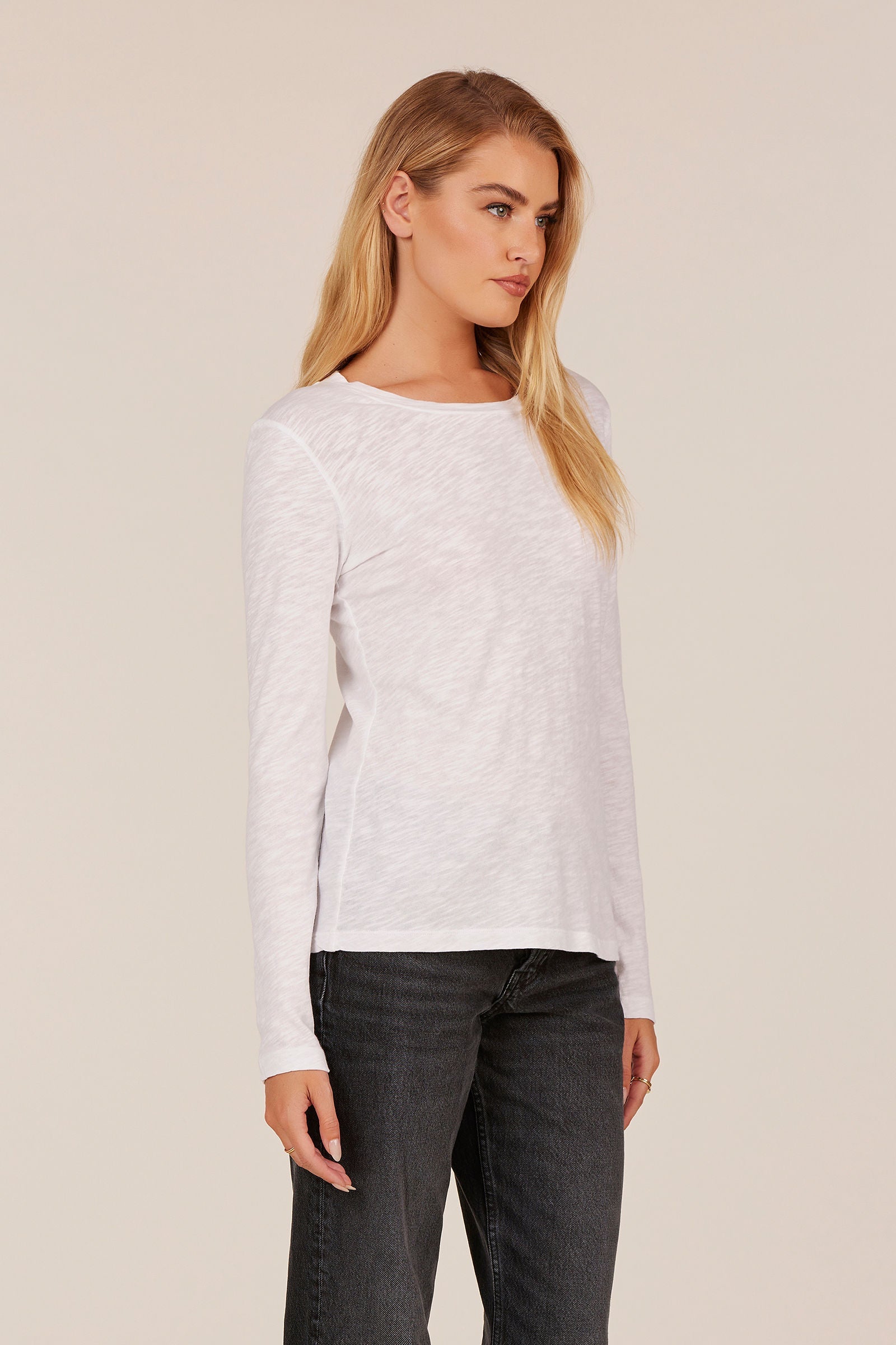 LONG SLEEVE CREWNECK TEE