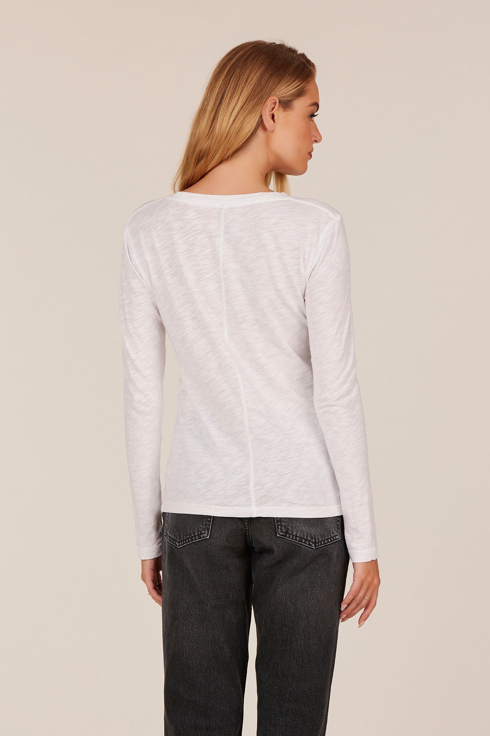 LONG SLEEVE CREWNECK TEE