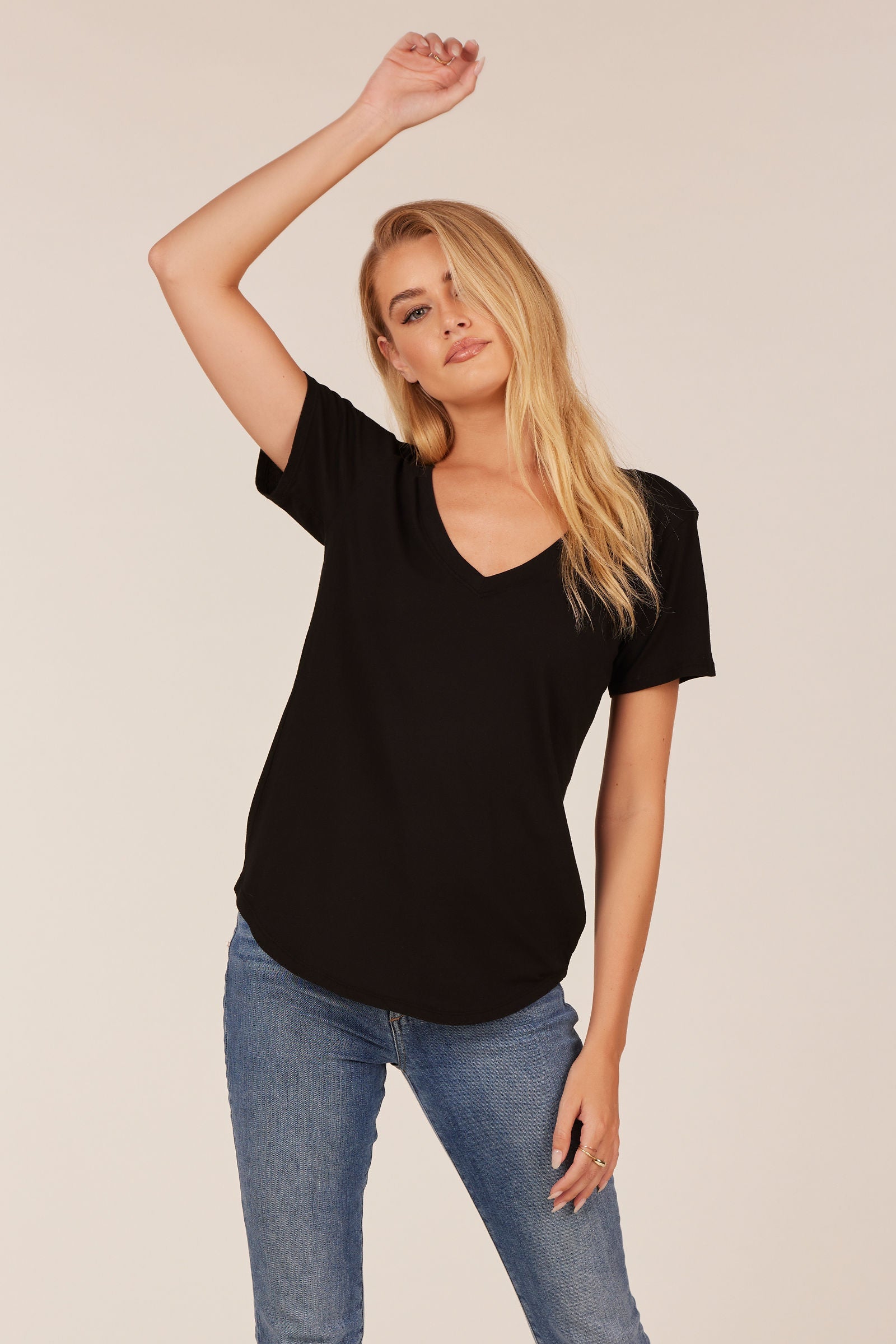 V-NECK JERSEY TEE